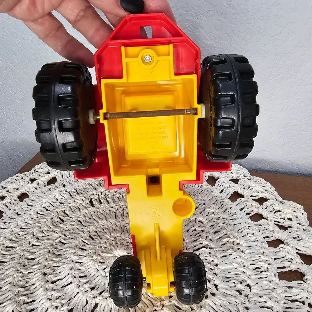 Vintage Fisher-Price‎ Toy Tractor Circa 1980